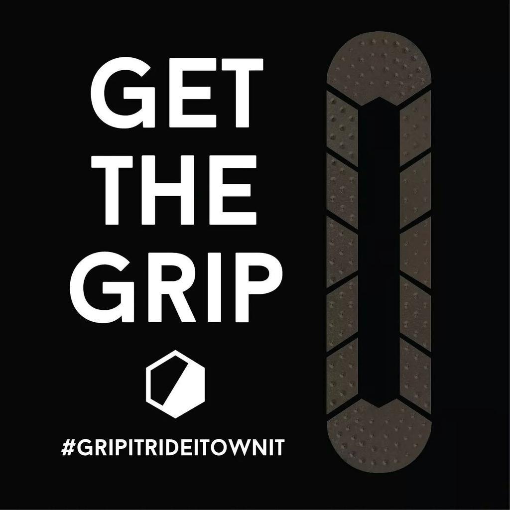 GripAllSports's tweet photo. It's the season to be snowskating,  so grip up your board and get out there- http://t.co/UD9nDRMECf #xtremegrip http://t.co/f4uwilWN1B