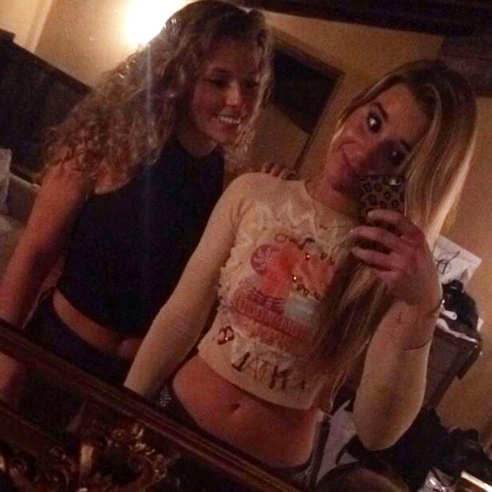 Chiarathei's tweet photo. So schnell ist es vorbei 😢 @Nins_Hin ❤️ http://t.co/jyZJ8iABk0