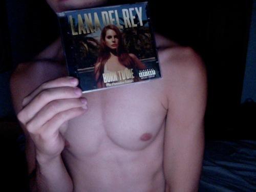 yaser_wya's tweet photo. Lana Del Rey. Daha muhteşemi varmı? Tabikide yok. http://t.co/k39een0ail