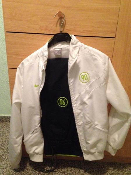 Pablito on Twitter: "Vendo "Chandal Total 90 Blanco" en #wallapop http://t.co/OMSoYimC09 http://t.co/YkcJcNfAFv" /