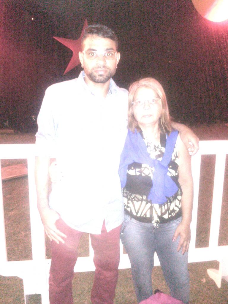 esquerda03's tweet image. Mamae te amo voce e tudo que eu tenho nessa vida.