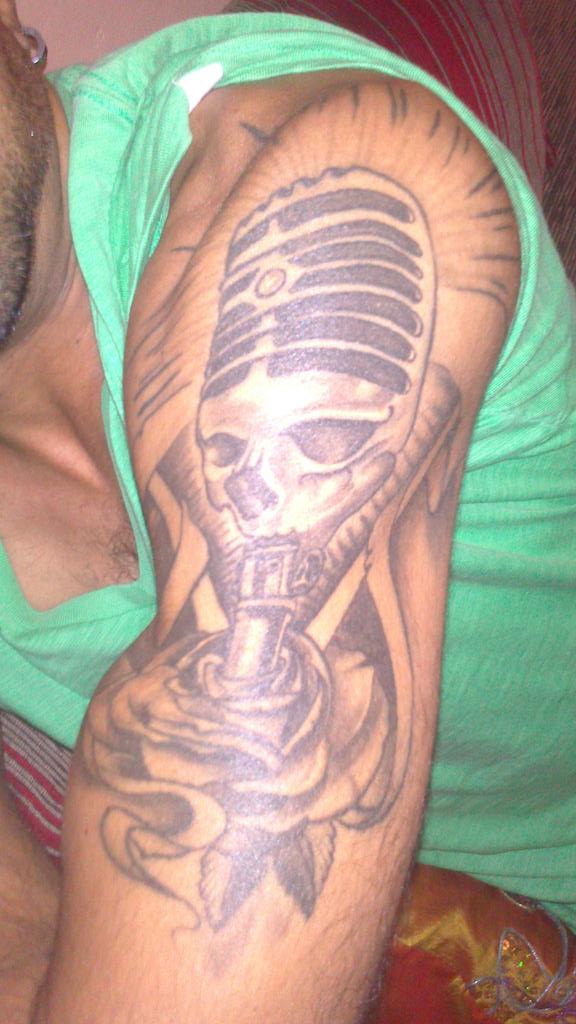 esquerda03's tweet image. Essa tatu ficou pesada.