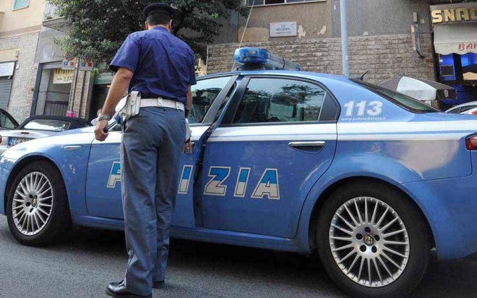 #Verona, fanno esplodere uno sportello #bancomat nella notte bit.ly/1AXTLNK