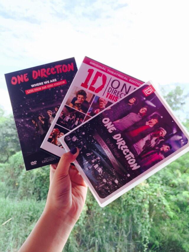 staneristhenism's tweet photo. Collections #happy #foronedirection http://t.co/vrS1xtIR1d