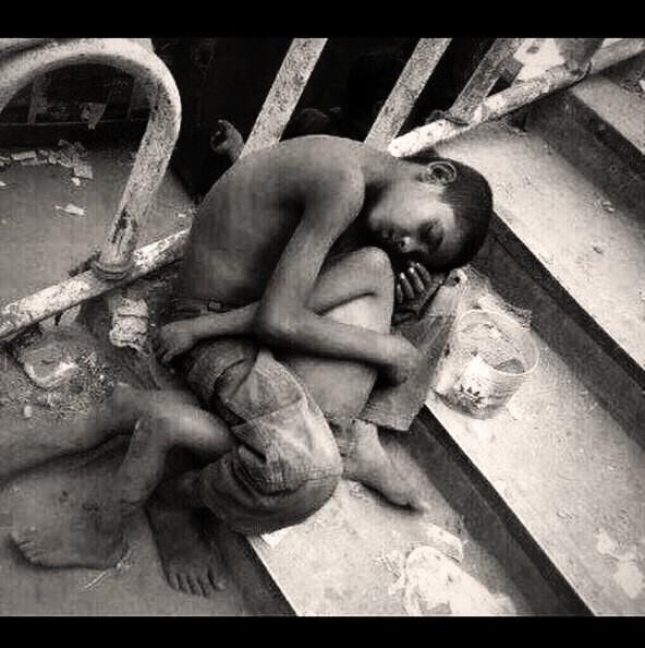 sameer3325's tweet photo. "@Qn1313: أليست بطون المسلمون أولى! http://t.co/IJiowkFIVX"