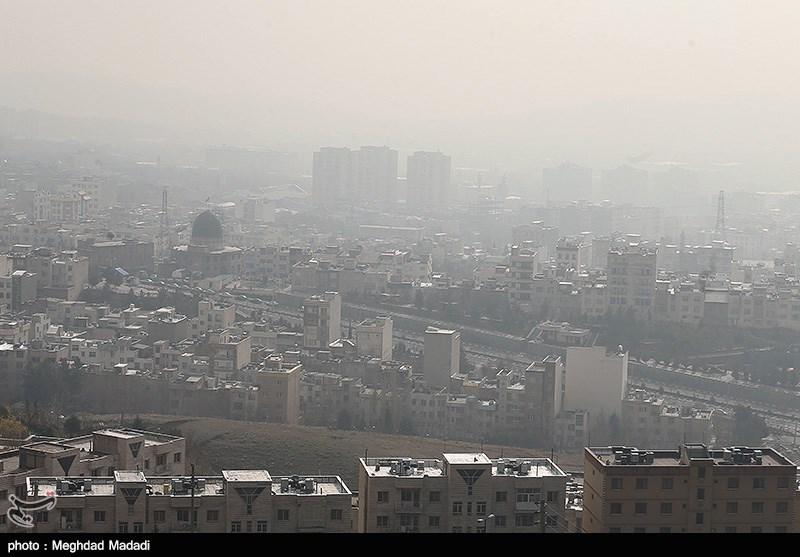 MeetIran's tweet photo. TEHRAN EARLIER TODAY - The city struggles under heavy air pollution. #Iran. http://t.co/9RJYkIXw3Z