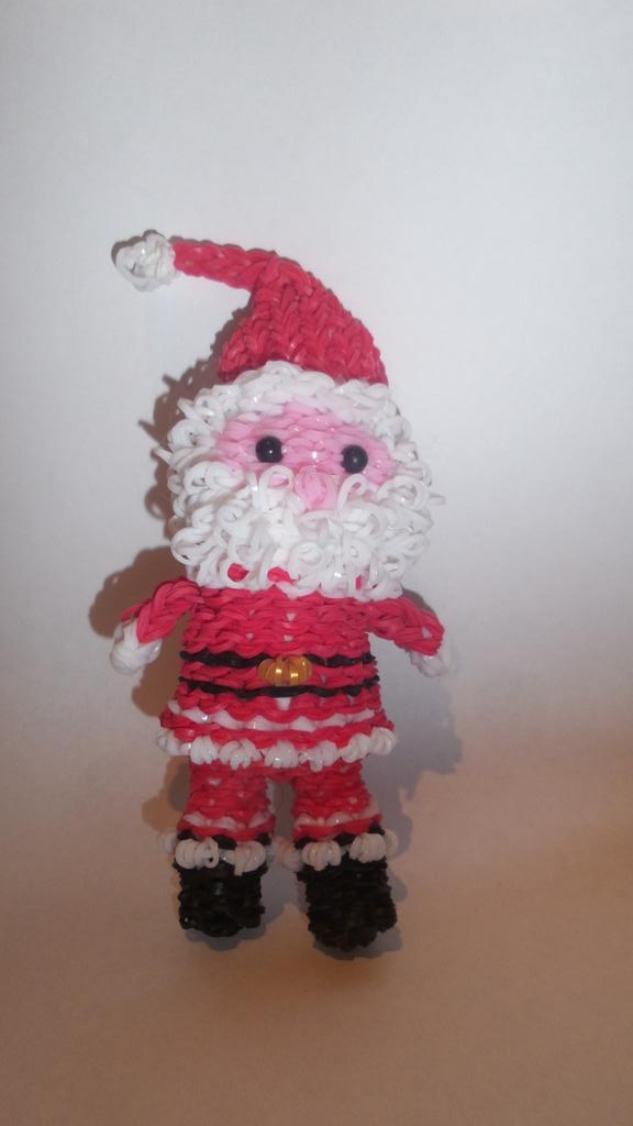Loomania_NL's tweet photo. ☆ #Christmas #Santa #loombands #proud #trots #kerstmis #kerstman #loom #loomen #kerst ☆ http://t.co/8MQaHGvlc5