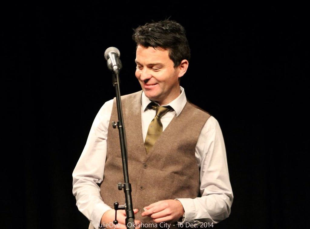 AcousticFans's tweet photo. Would you mind a few more? @RyanKellyMusic #IrishExpressions #WeLoveRK http://t.co/QeEwD7rqkb