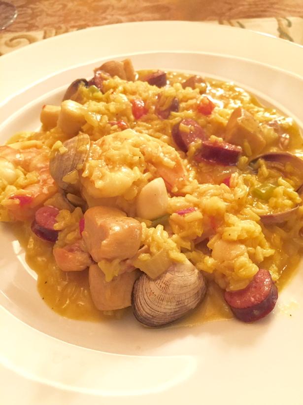 scitron's tweet photo. Paellaya (paella x jambalaya) #Weekendeats @latimesfood http://t.co/kMWKzUVX6t