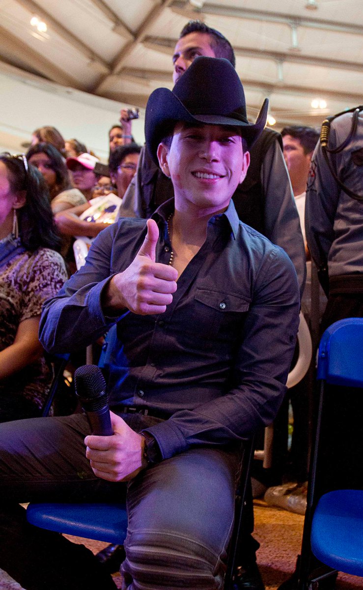 El_Bebeto's tweet photo. Excelente inicio de semana mi gente gracias por todo el apoyo que me han brindado a lo largo de este año ánimo http://t.co/1IT2a0pbv9