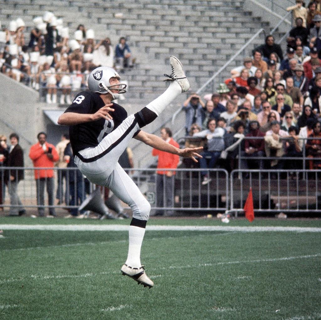 Happy Birthday to Ray Guy, who turns 65 today! 