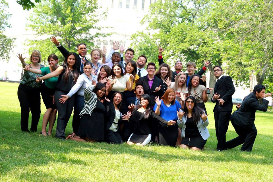 GemmaBeltran2's tweet photo. Working with my fellow #GUALAs! #GEARUPWorks http://t.co/k6tjI2DsOS