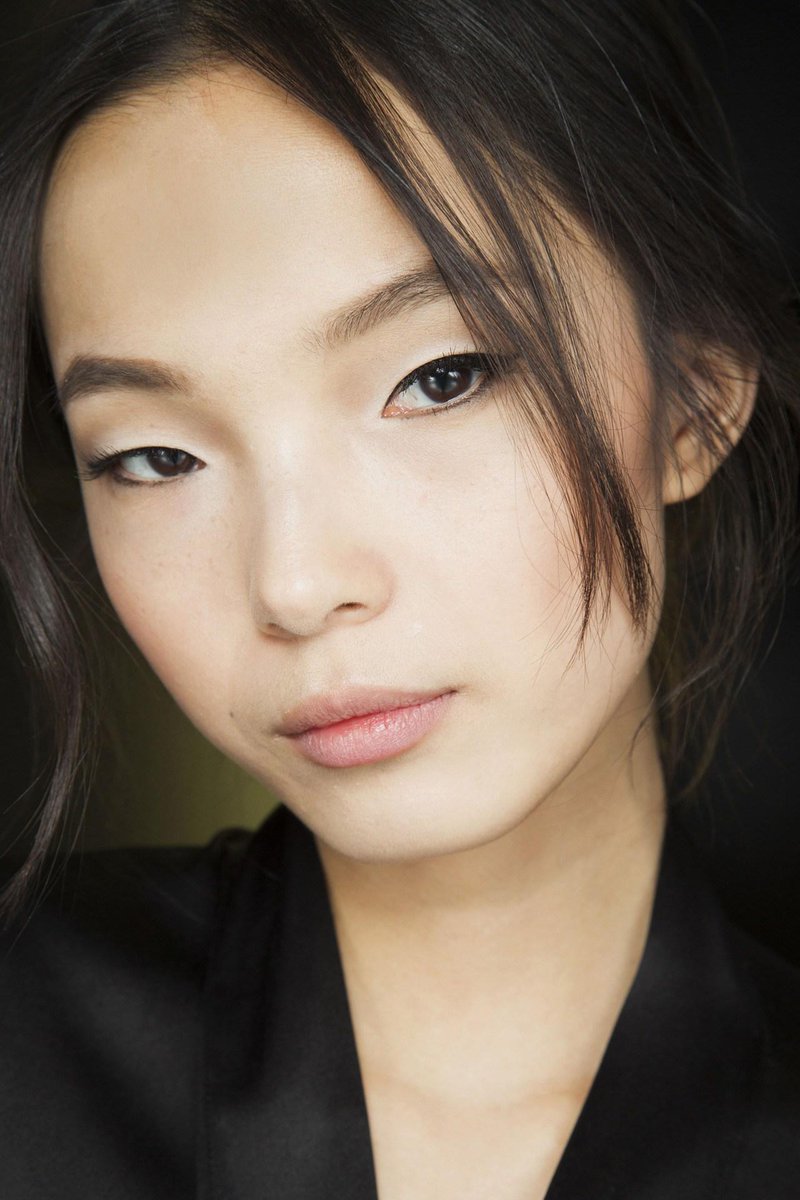 British Vogue On Twitter Take Your Christmas Beauty Inspiration