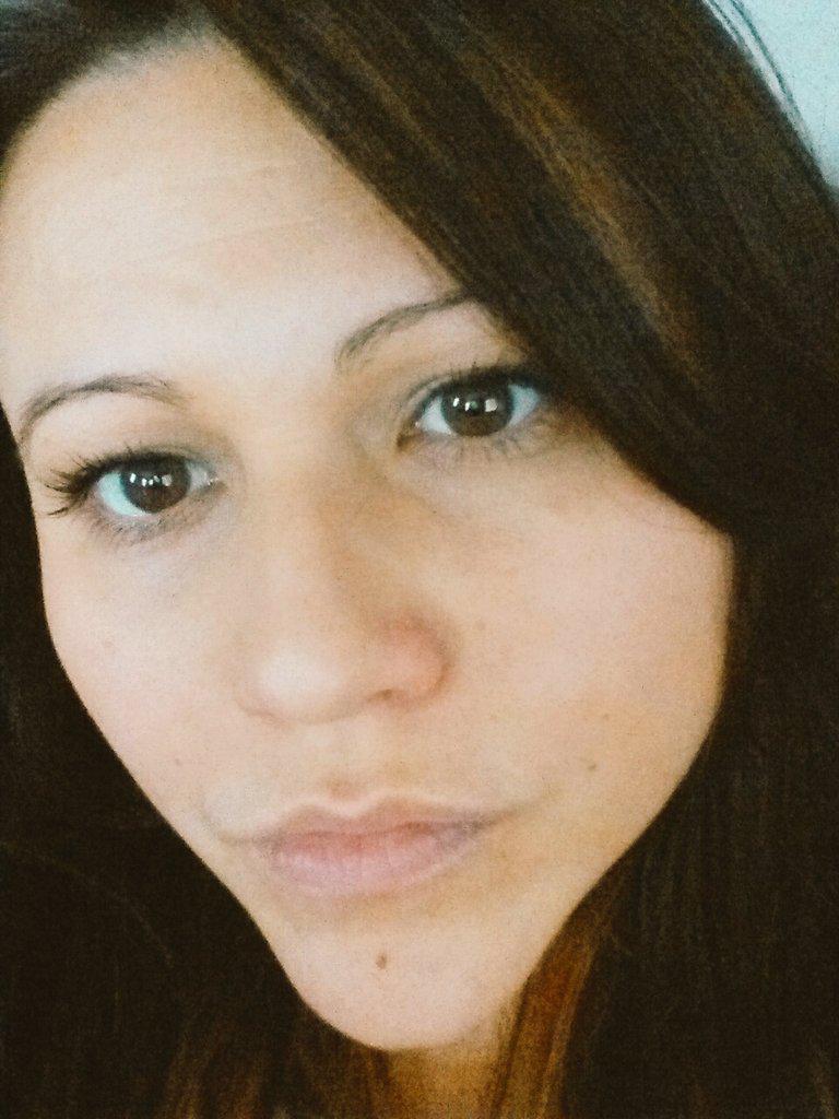 Iva_Muah's tweet photo. Hmm... tweet tweet tweet waiting for that beat to come and hit the street. Do do dum dee http://t.co/EE1HNmtB8X