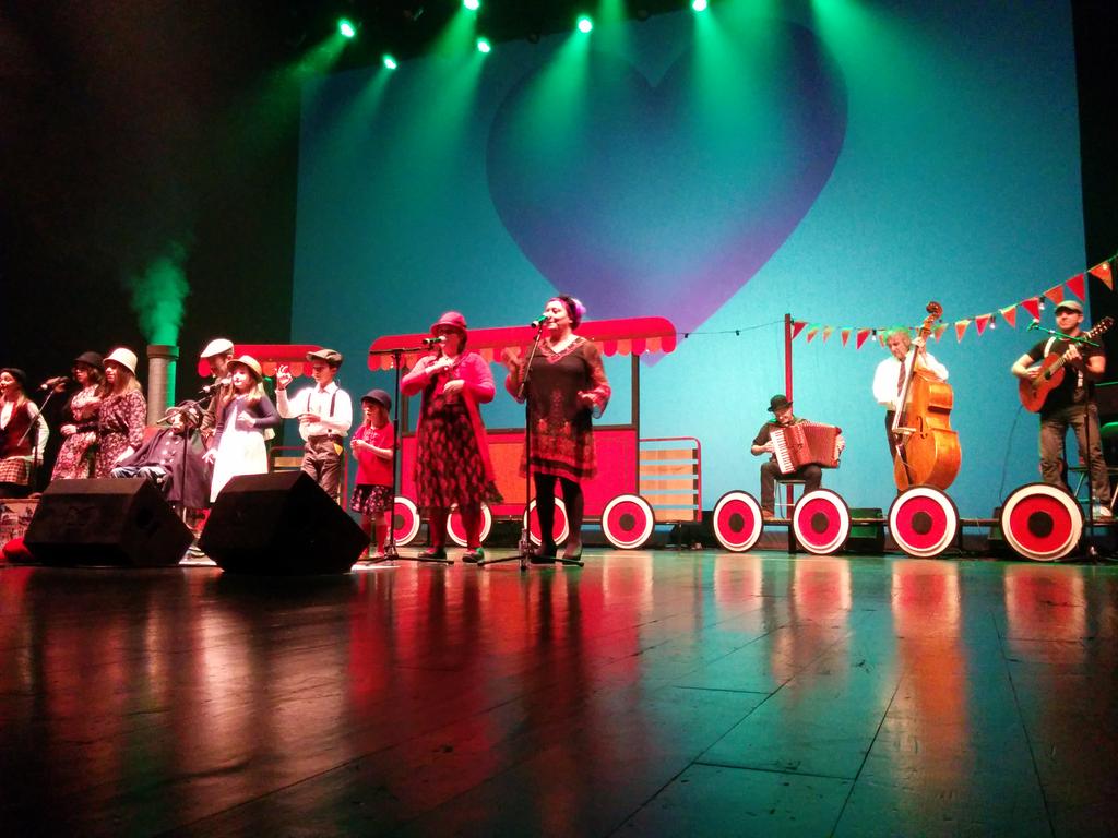 María Fumaça tweet media