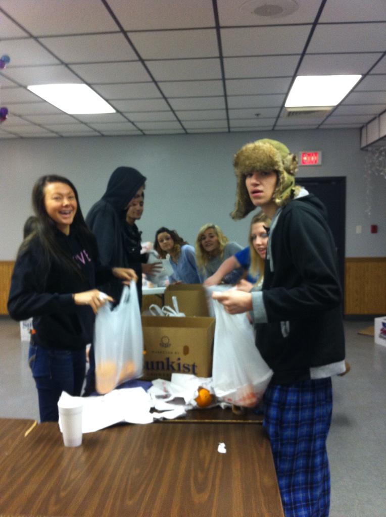 jgmlaiben's tweet photo. Service learning at its best. Proud of these kids for helping with food baskets for the needy. #altsquad http://t.co/MSmuj8AQoo
