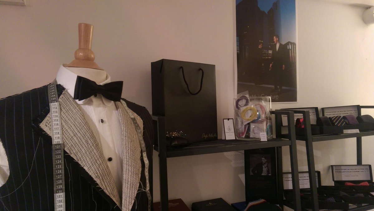 MajesteCouture's tweet photo. MESSIEURS, COMMENT VOUS HABILLER POUR #NOEL?Retrouvez les conseils du Designer @MajesteCouture @lescabeaubymf 2étage http://t.co/9FkmKWd34d