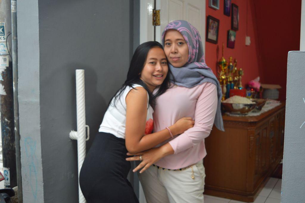 aulia_ramadhona's tweet photo. Happy mother day's and birthday me♡ http://t.co/zFGtkkAeaQ