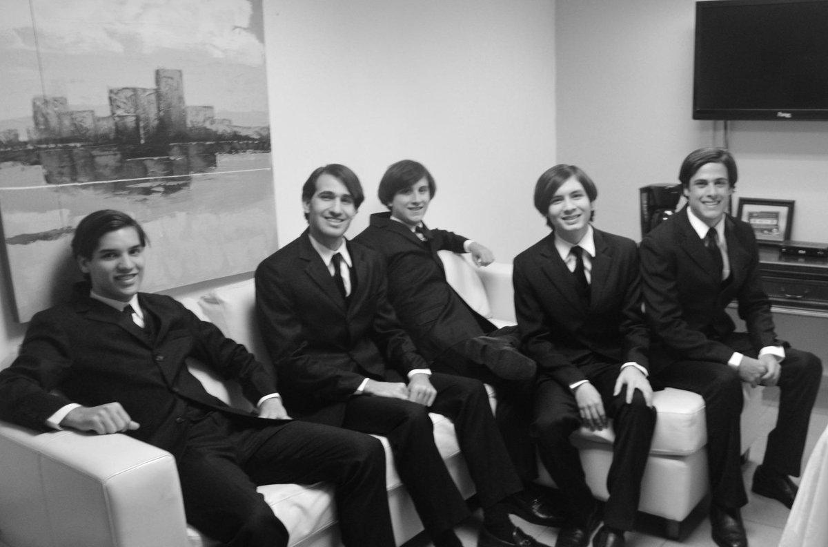 SomosRetz's tweet photo. Early morning!!! RETZ http://t.co/gQFXj1M2yT