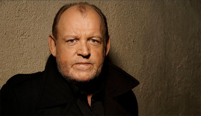 rtve's tweet photo. [AMPLIAMOS] Muere Joe Cocker a la edad de 70 años http://t.co/YmuiCyv4LK ¡Descanse en paz MAESTRO! :_( http://t.co/HAOqYckymT