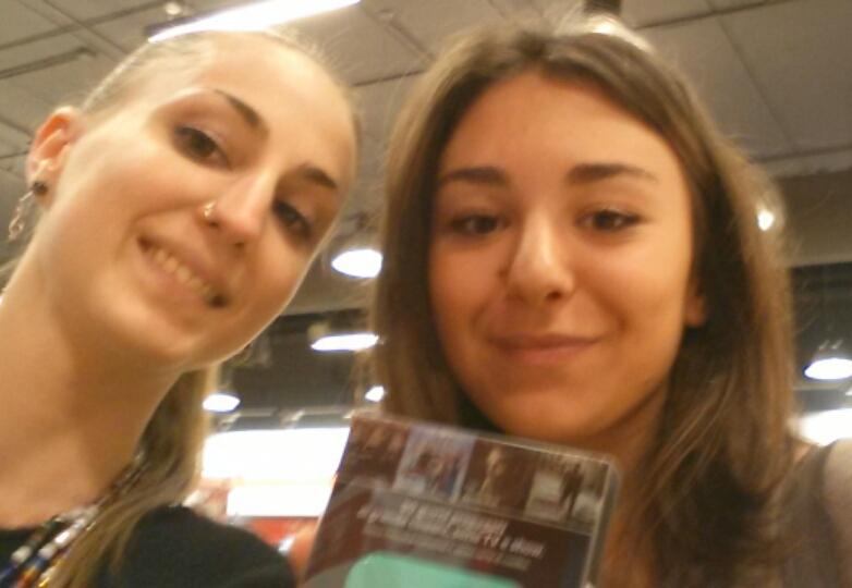 giulia8rogati's tweet photo. Claudia ha appena regalato 3 mesi di @SkyOnline al suo migliore amico! #ProgrammiXNatale http://t.co/cgJ1jeyFRY http://t.co/jBTTNpnSWq