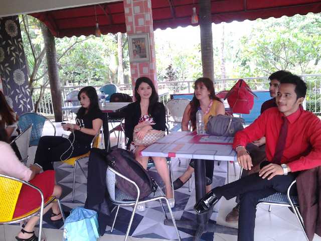 Pesona_pro's tweet photo. shoting sinetron KITA NIKAH YUK RCTI saksikan setiap hari jam 5 sore http://t.co/L14XbwMkNZ