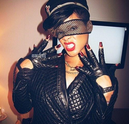 Bad Gal 💋💅💞
#MTVStars Rihanna