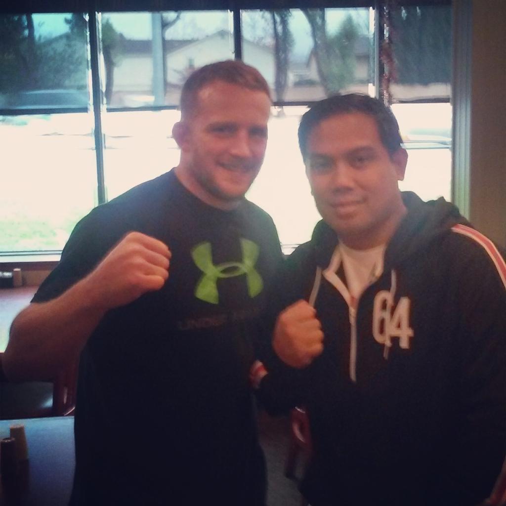jmccorp7's tweet photo. 12 22 14

had a great lunch w\a #HUMBLE #FRIEND #MMA #FIGHTER #XICEPTA #ATHLETE #JAMES #TERRY 
great meeting U !!! http://t.co/hHiDrL0ZIc