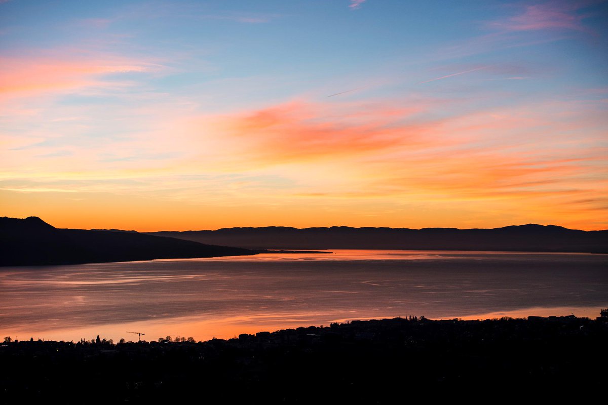 BossonLSV's tweet photo. Elle est belle la Suisse quand même http://t.co/wMH5o3xPg5