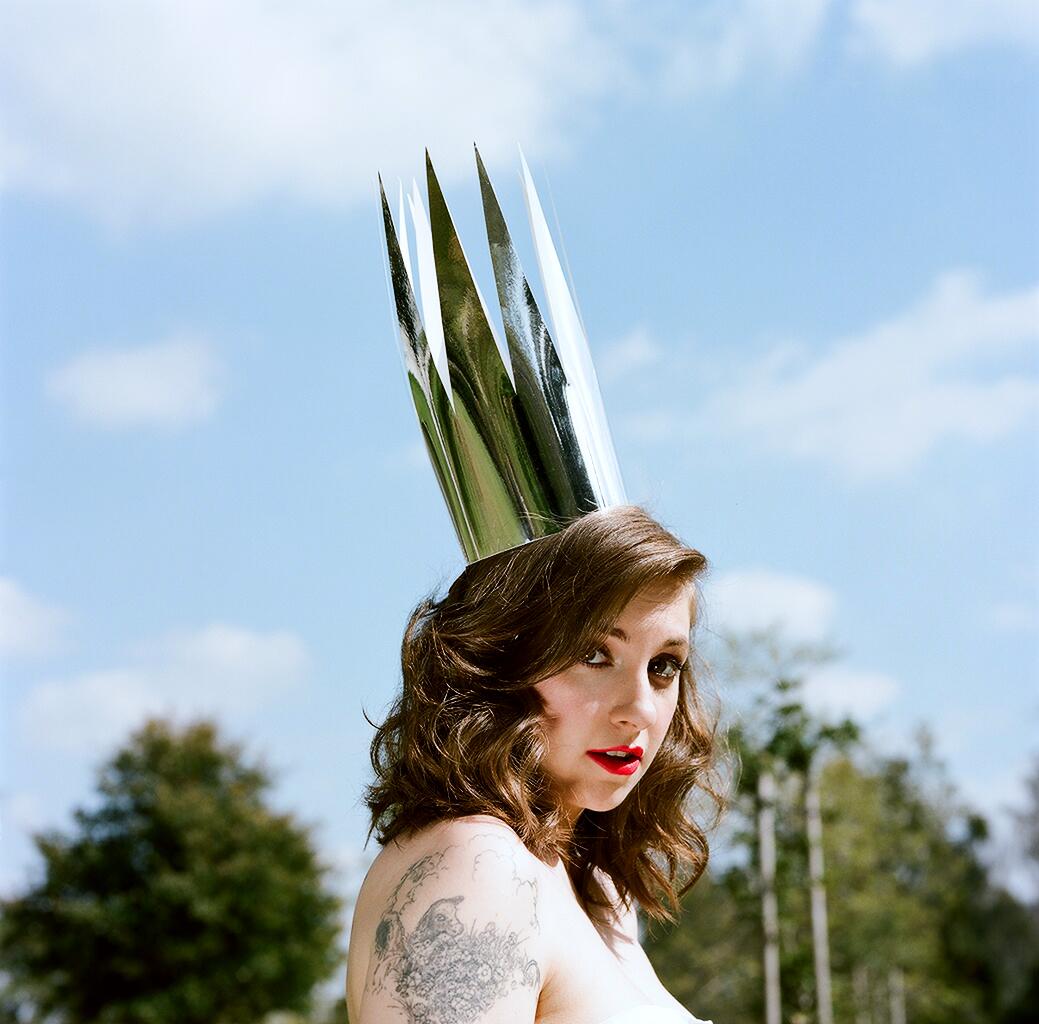 SpylightGIRLS's tweet photo. #QUEEN @lenadunham http://t.co/YMoWDfpXzu
