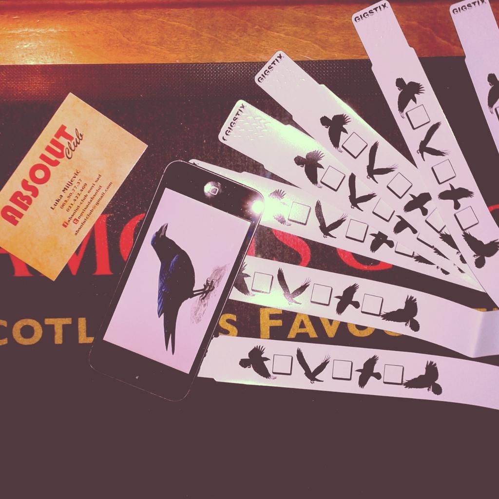 Hej_Gringo's tweet photo. Black NYE. #absolutclub #benjaminfehr http://t.co/xdsJvPwp8O