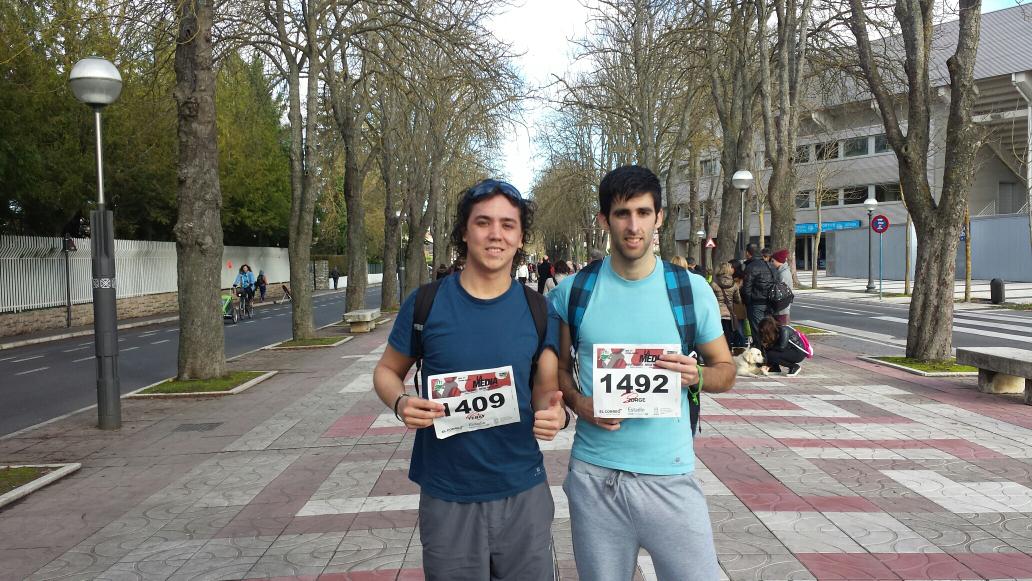 TimeRunnerApp's tweet photo. He completado la carrera "XXXVII Media Maraton Vitoria", de 21.097 km, en un tiempo de 01:45:46, en la posición 2644 http://t.co/TFDwQMEpbR