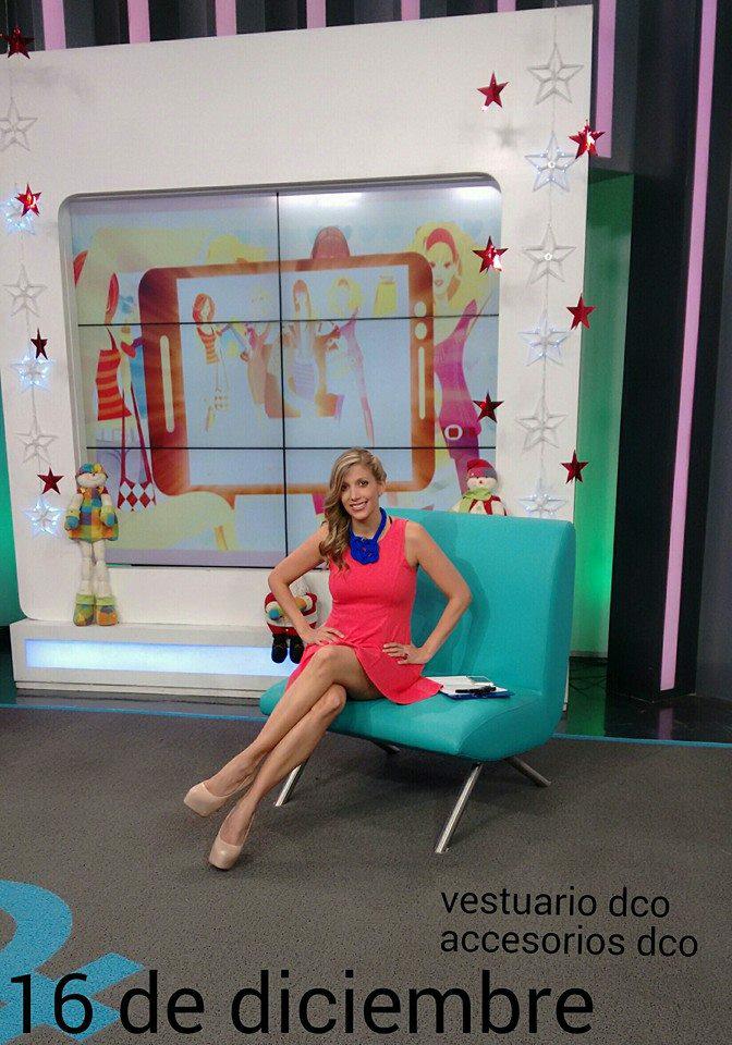 UnoenCasa_'s tweet photo. Martes 16 de diciembre: accesorios y vestuario de #DCO http://t.co/enxY7lN0kJ