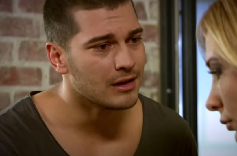 ssnekyy's tweet photo. RT @EfsaneLove1: #AFKEY Emir unhappy and desperate http://t.co/ZF2Aqaqcva