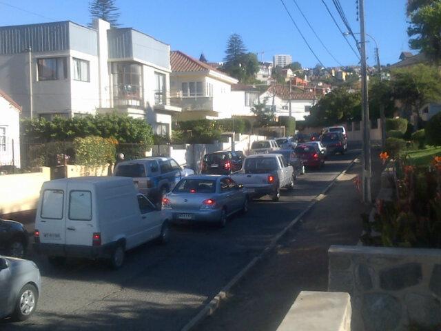 RecreoTV's tweet photo. Gran congestión vehicular en Recreo :( http://t.co/1ttlxTcOi1