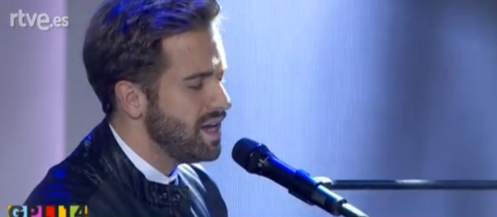 InfoPAlboran's tweet photo. Capturas de @pabloalboran cantando Por Fin en #GalaInfanciaTVE http://t.co/uerGAdVvY0