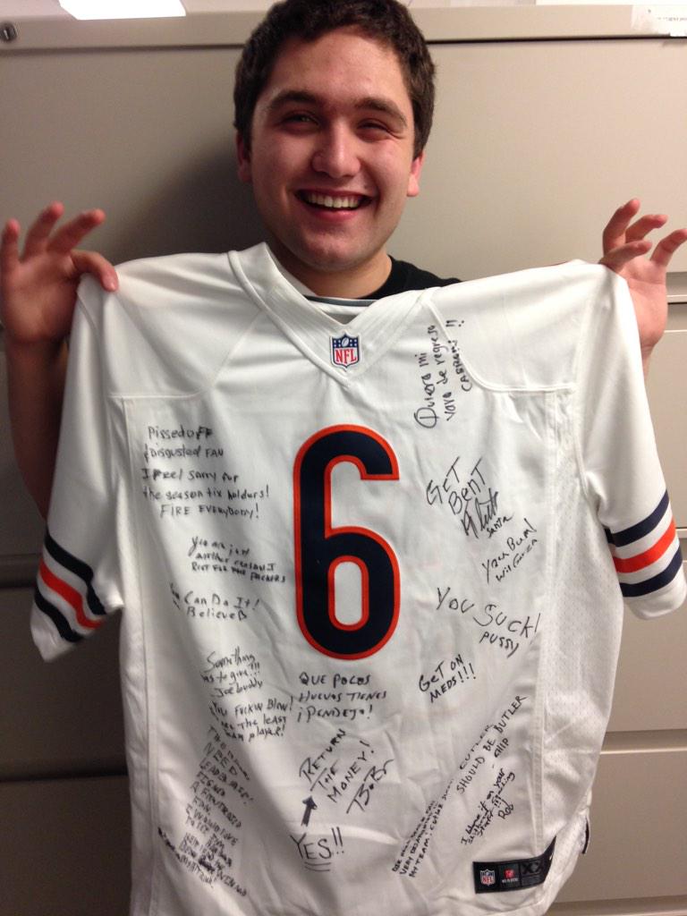 spikemanton's tweet photo. Follow @spikemanton by 6p &amp; win Cutler jersey TODAY signed by angry fans at r last remote @paytonsun @JHSthegame http://t.co/sgmsyjrGmz