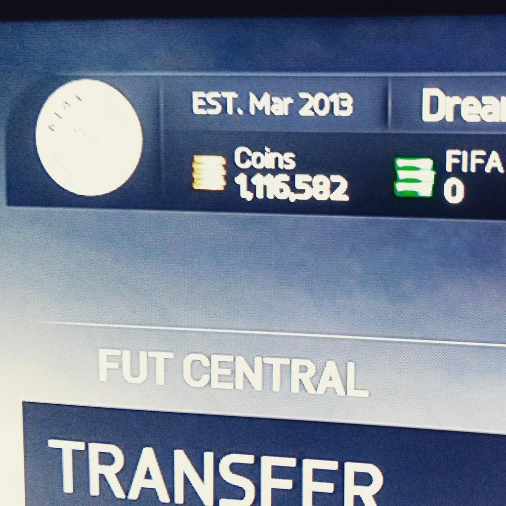 futwager_14's tweet photo. ☆☆☆ Massive 200k Giveaway!! ☆☆☆

1. Follow me
2. Retweet
3. Subscribe to https://t.co/NiTR6Bl4ZS

Winner at 150 rt's http://t.co/AZvInekfmI
