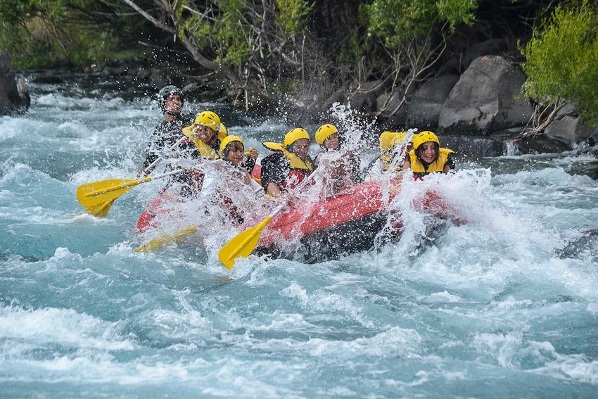refugioturismo's tweet photo. Ya estás planeando tu #verano2015 te proponemos #rafting! http://t.co/8FnyUK00d0