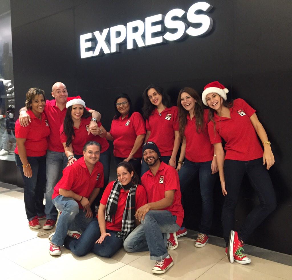 Facetas se viste con Jeans Express <a href="/expressrunway/">Express Runway</a> !!! Gracias #ExpressPanama  #CelebrateYou