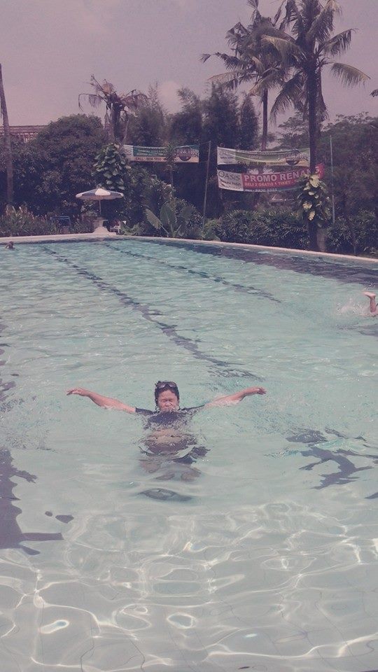 tri_dita's tweet photo. My family http://t.co/6s3HiEyfIE