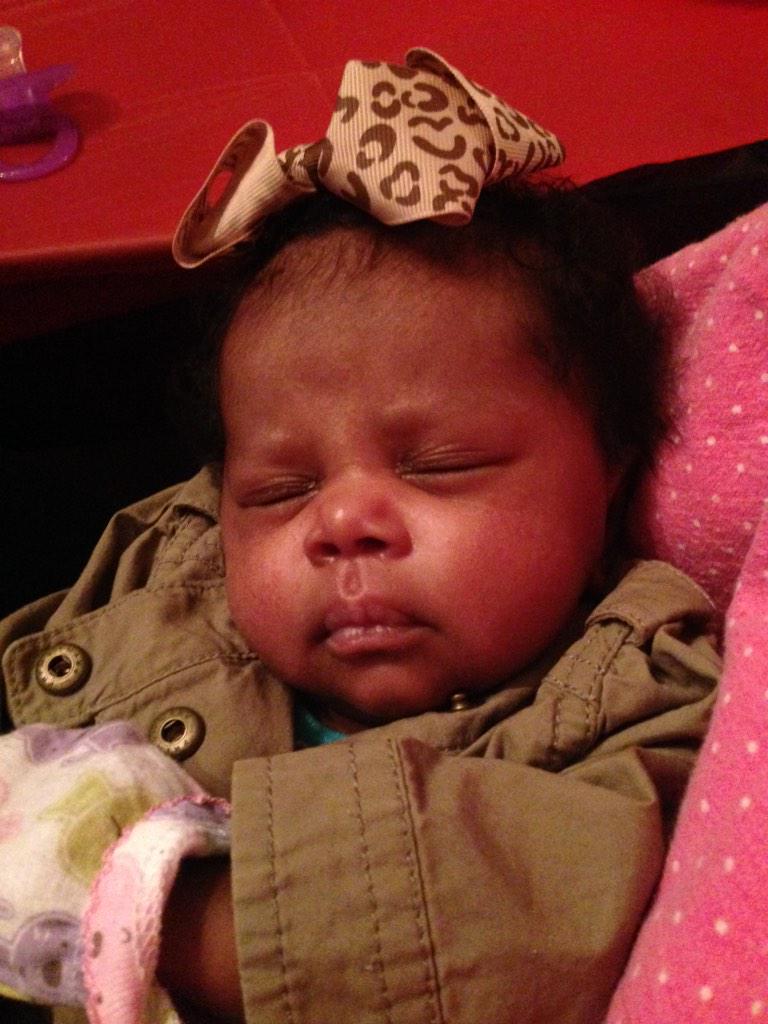 TyElisabeth's tweet image. My Tinker always sleep or mad 😂😍