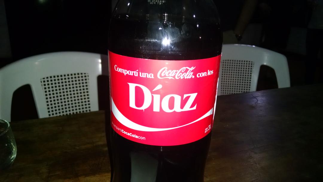 RevoluciQuemera's tweet photo. Hasta la @CocaCola le hace homenaje a nuestro arquero... http://t.co/SyX4ahoSCL