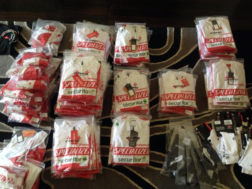 SpecializedWR_'s tweet photo. Xmas has come thanks to @capoaustralia now let the sorting begin! #awesomekit #capocustom http://t.co/8e9EP0dzmQ