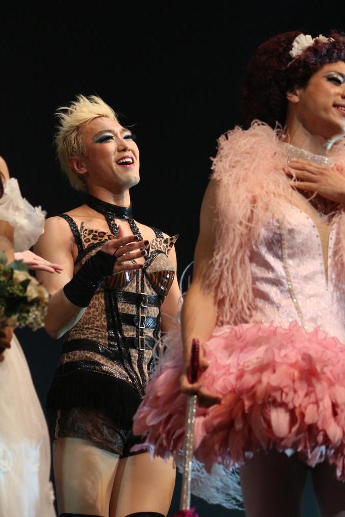 14.12.20 #라카지 밤공
라카지오폴클럽에서 잊지못할추억...
잉잉잉~~~또 가고싶다요...라카지걸들 무한매력에
헤어나질 못해ㅜㅜㅜㅜ