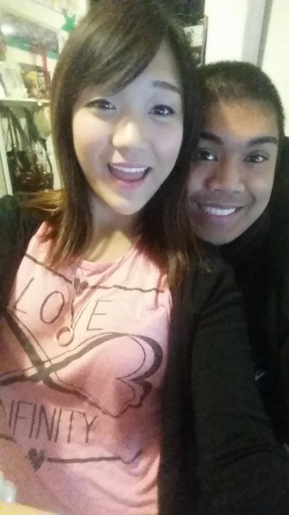 MTGNub's tweet image. Saying goodbye to my beautiful girlfriend! #onlyonemonth #grumpykitten #sad