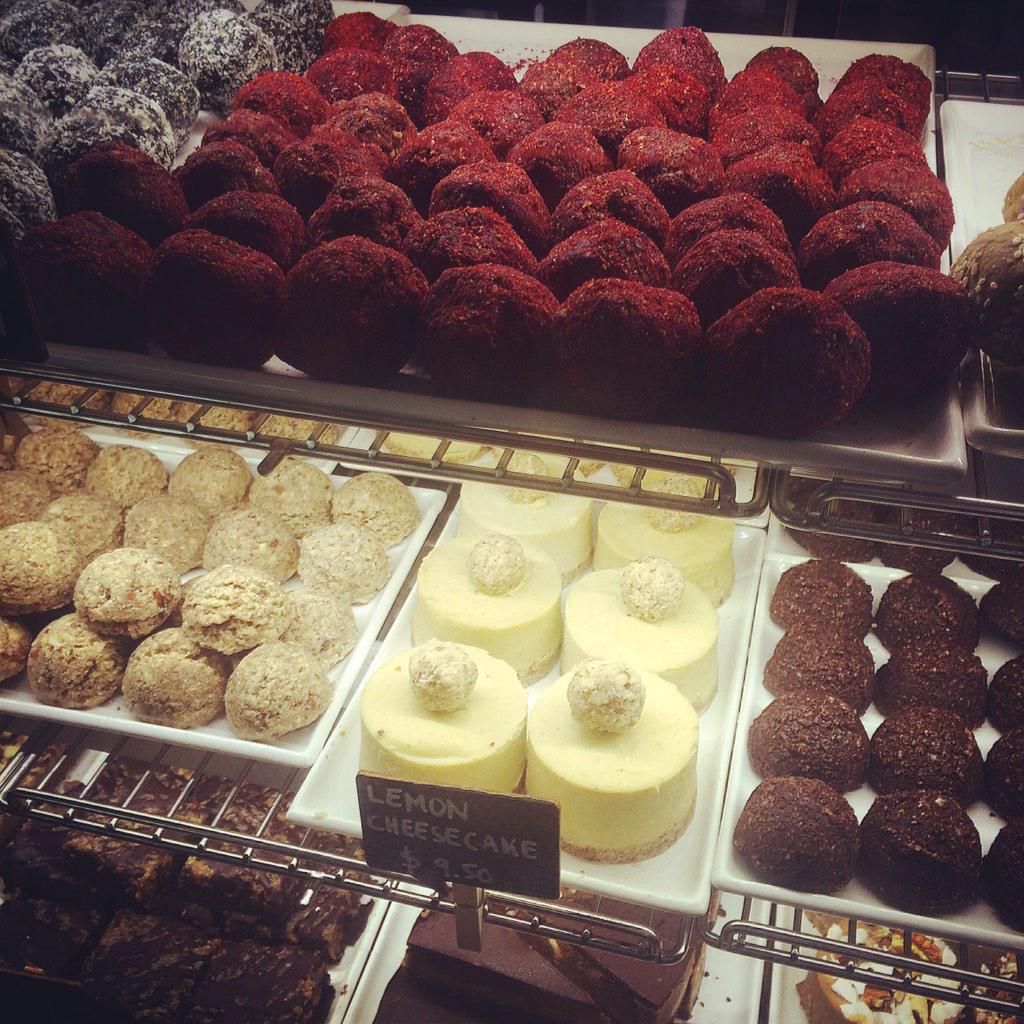 love_margriver's tweet photo. The counter at Samudra #Dunsborough looks awesome #swsecrets #southwestfoodies @samudracrew http://t.co/OW3vETWarS