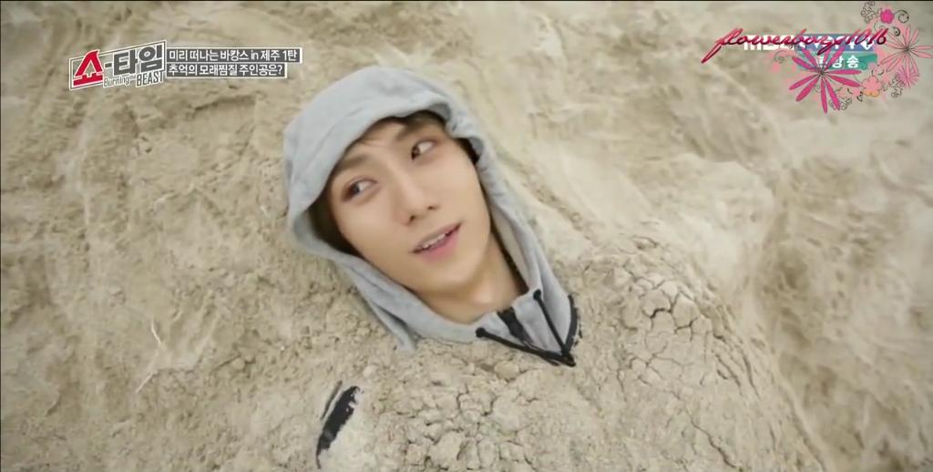Skullwany_'s tweet photo. Pity Hyunseungie..
Cute!!! Hiarghhhhh..
Asdgfhjmjwkslsojxjdndhwiiwlamkx
#BeastShowtime http://t.co/ayOLAJa7Vd