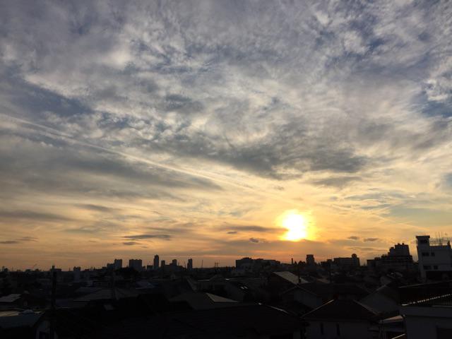 lynryo's tweet photo. へんな雲 http://t.co/QlfNYWmd3i