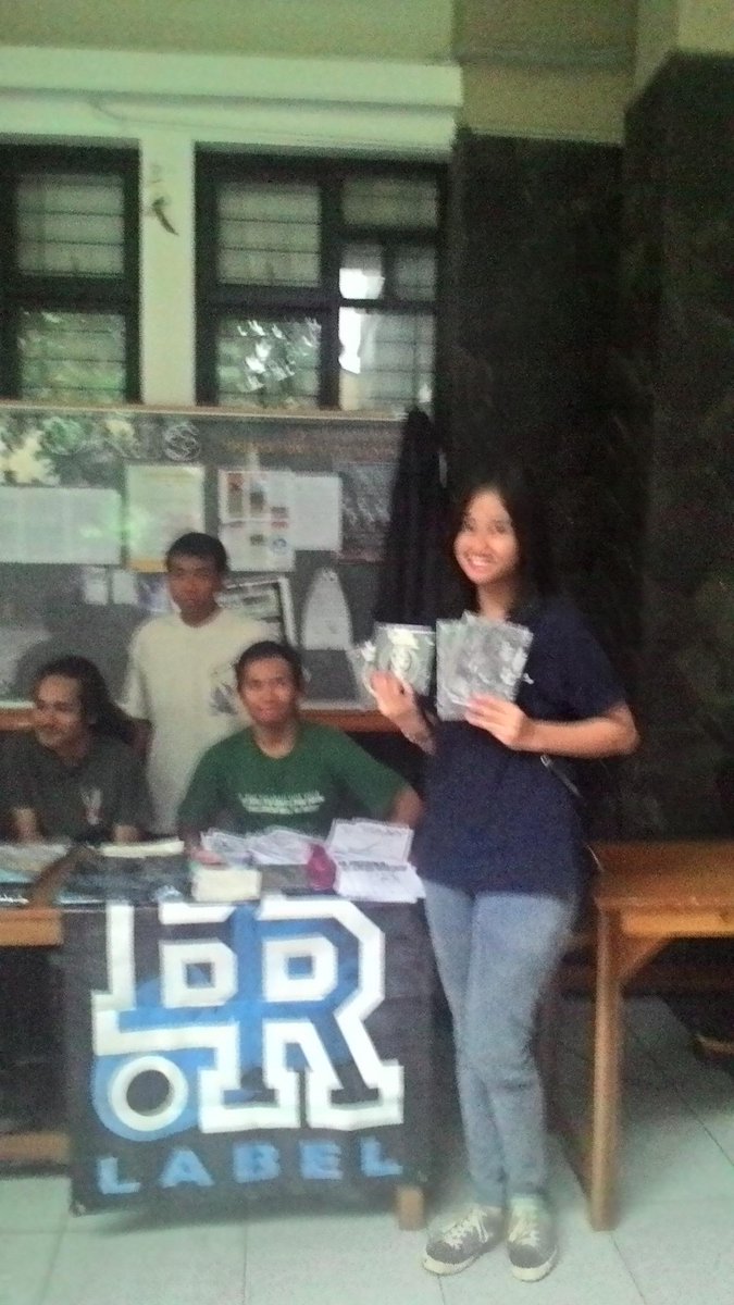 DOKUMENTASI SEADANYA DI RECORDS DAY <a href="/BLURadiojtr/">BLURadio Jatinangor</a> 20/12/14